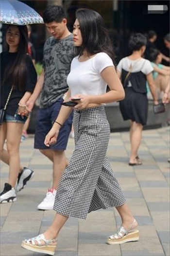 为救丈夫丛了局长