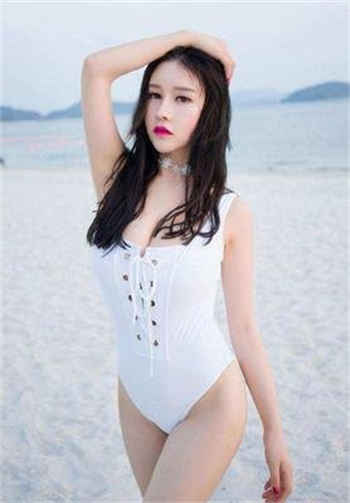 在女厕所放碗接尿喝