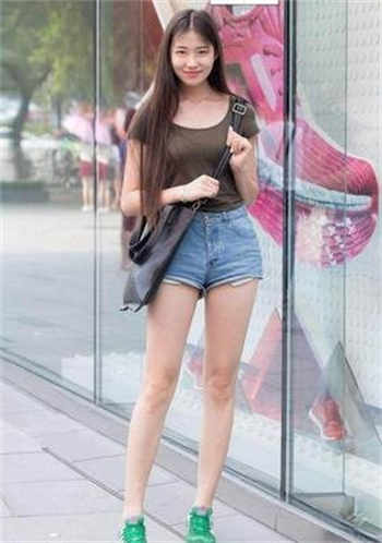 七彩公寓6人行有多少部