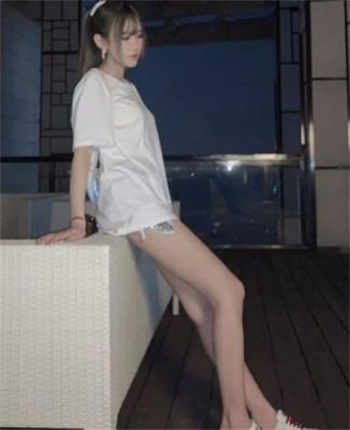 忘忧草hongkongdoll