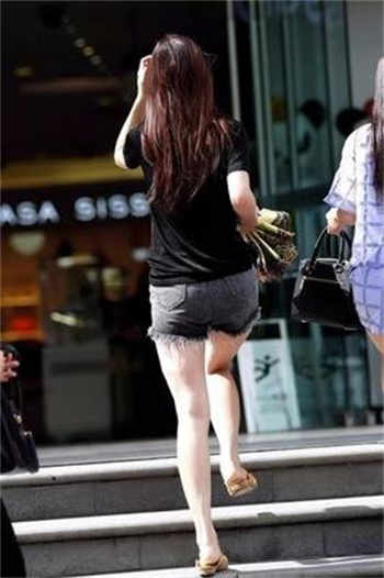 连欣泄漏圣光