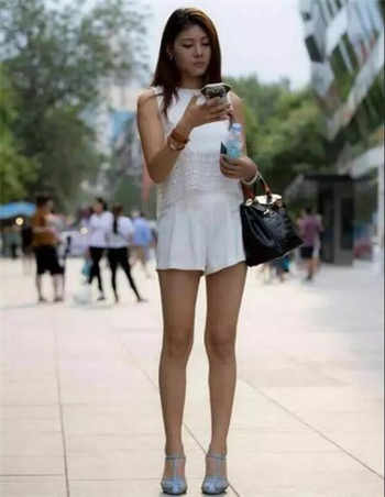 驯服姨小子5樱花