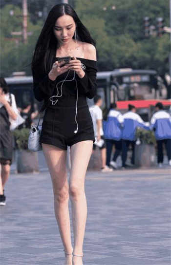 霸道帝少请节制直达底部