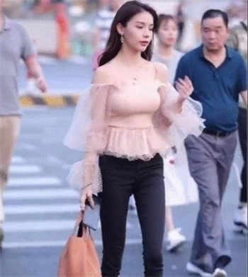 校园契约3d漫画下拉式秋蝉