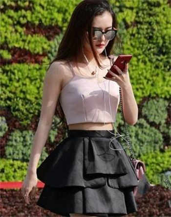 老婆闭着眼睛中途换人
