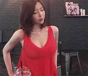 漂亮的小涝妇1