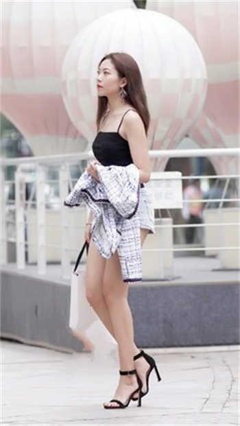 男女亲嘴片视频爱奇艺